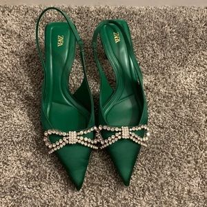 Rhinestone Slingback Heels 🍀